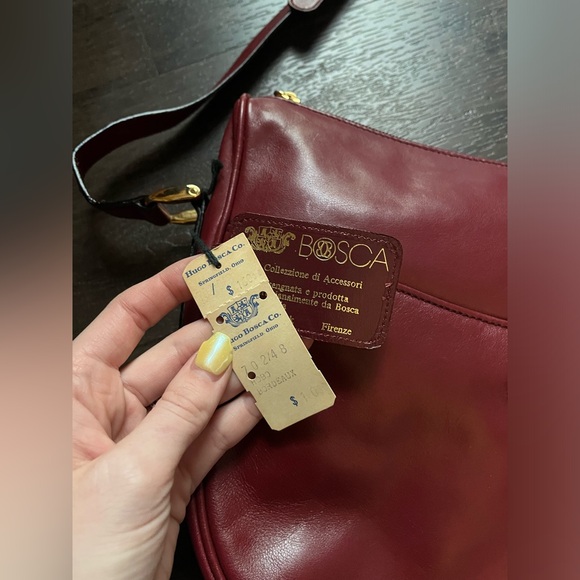 BOSCA burgundy leather shoulder bag - Picture 2 of 6